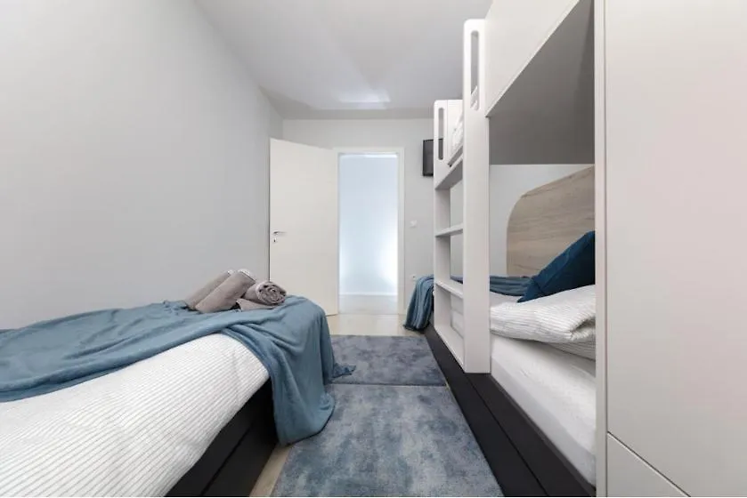 באניולה Apartment Blue
